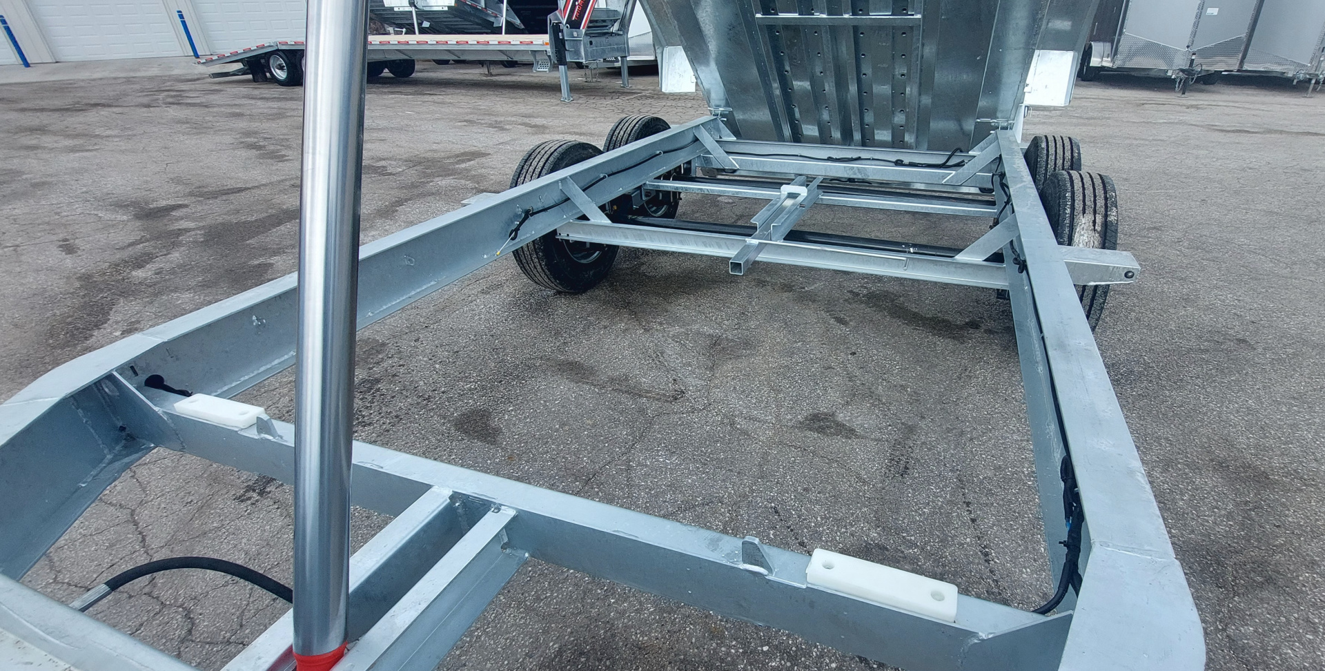 New 82 X 14 GALVANIZED DUMP 8 K AXLES SPARE INCLUDED 2026 TRIUMPH