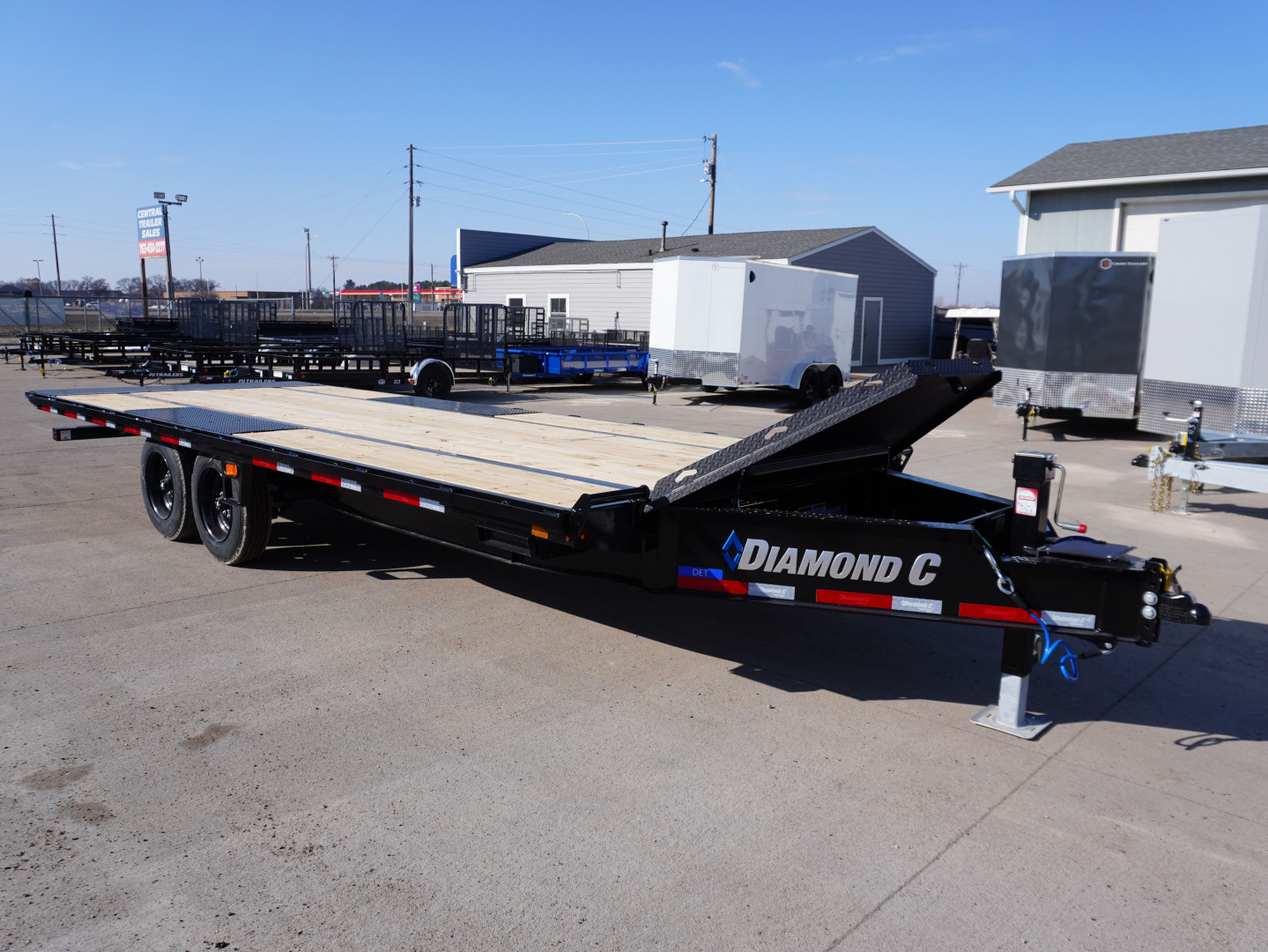 New 2026 Diamond C Trailers DET207 22ft Deckover Tilt Trailer