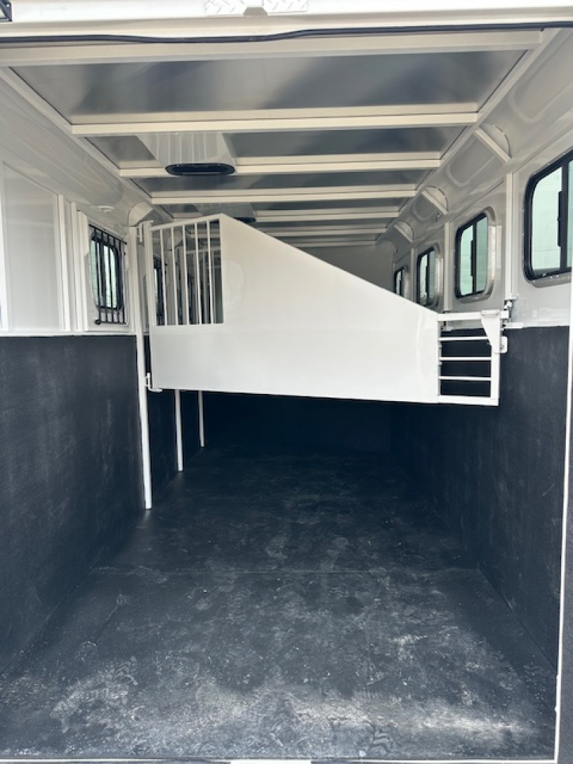 New 2026 Trails West 4 Horse Adventure