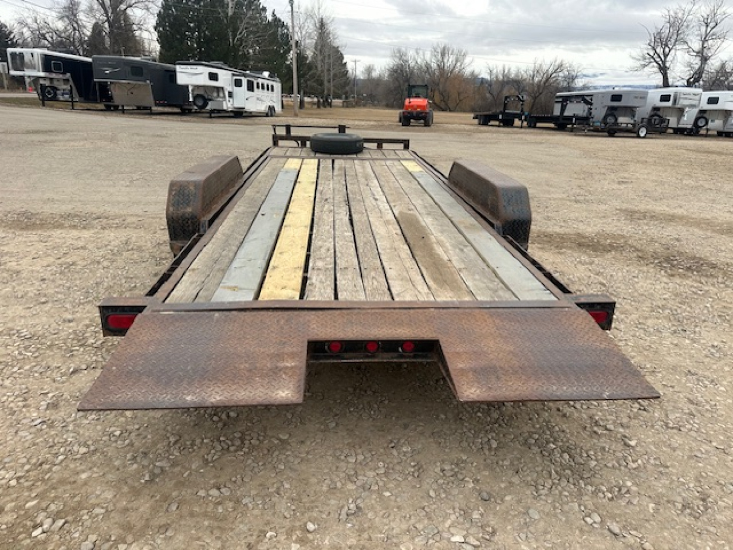 Used 2007 Diamond T 20' Tilt