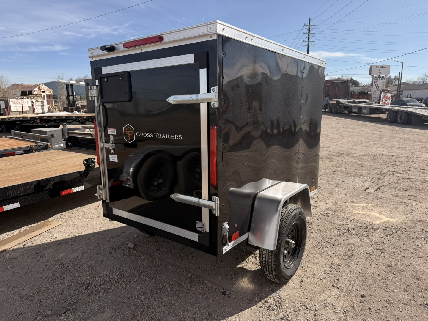 New 2026 Cross Trailers 4-6-1.5V Enclosed Barn Door 2K GVWR