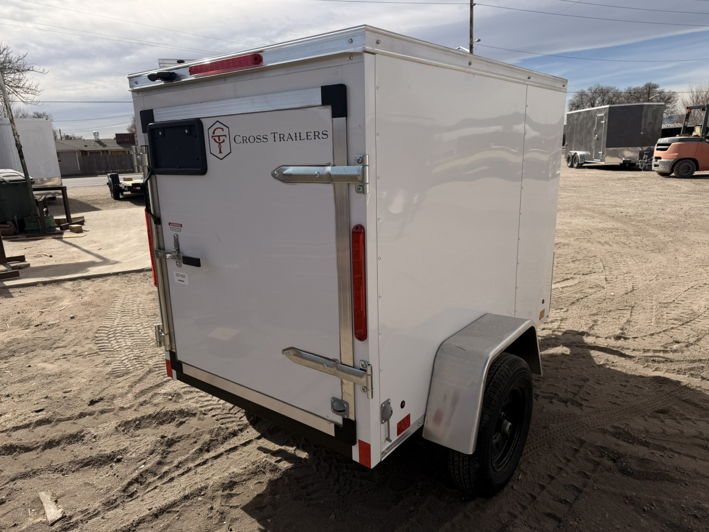 New 2026 Cross Trailers 4-6-1V Enclosed Barn Door 2K GVWR