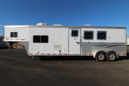 Consignment 2017 Featherlite 8533-673H Living Quarters 3 Horse Trailer- Call before coming to view!