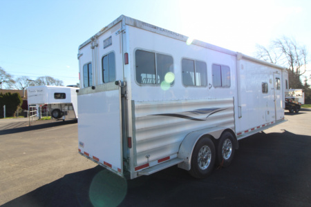 Consignment 2017 Featherlite 8533-673H Living Quarters 3 Horse Trailer- Call before coming to view!