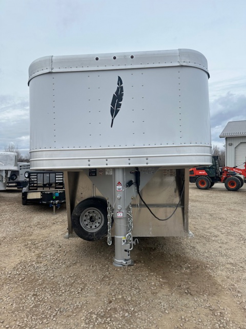 New 2026 Featherlite 24' Combo