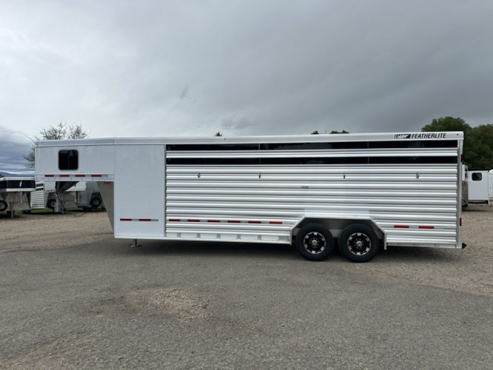 New 2026 Featherlite 24' Combo