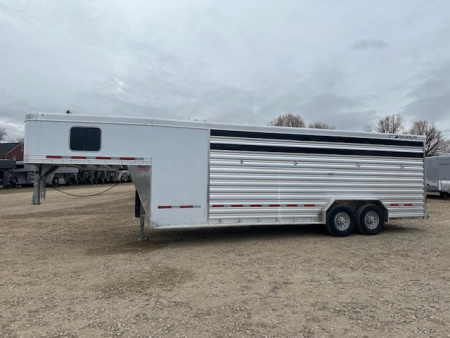 New 2026 Featherlite 24' Combo