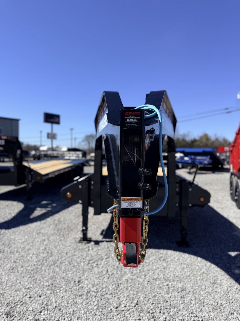 New 2026 PJ Trailers 102X30 GOOSENECK 25K GVWR (MEGA RAMPS) Flatbed Trailer