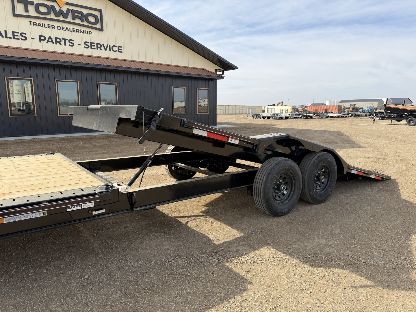 New 2026 Diamond C Trailers HXD207 Tilt Trailer