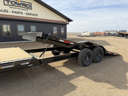 New 2026 Diamond C Trailers HXD207 Tilt Trailer