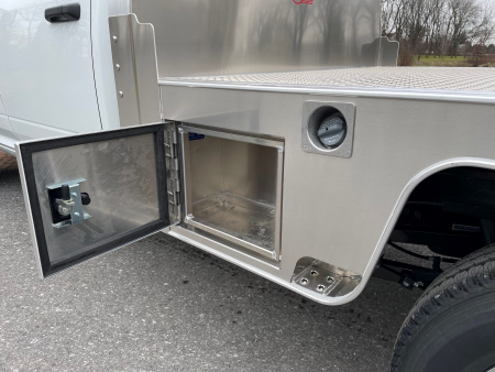 New EBY "FREE COUNTRY" 8'6" x 81' Skirted Flatbed - Single Wheel Truck - 8' Bed