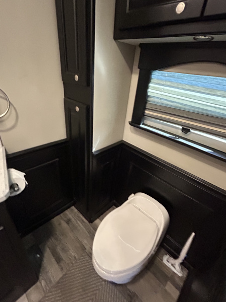 Used 2022 389 NRC Conversion 20FT Toter Home