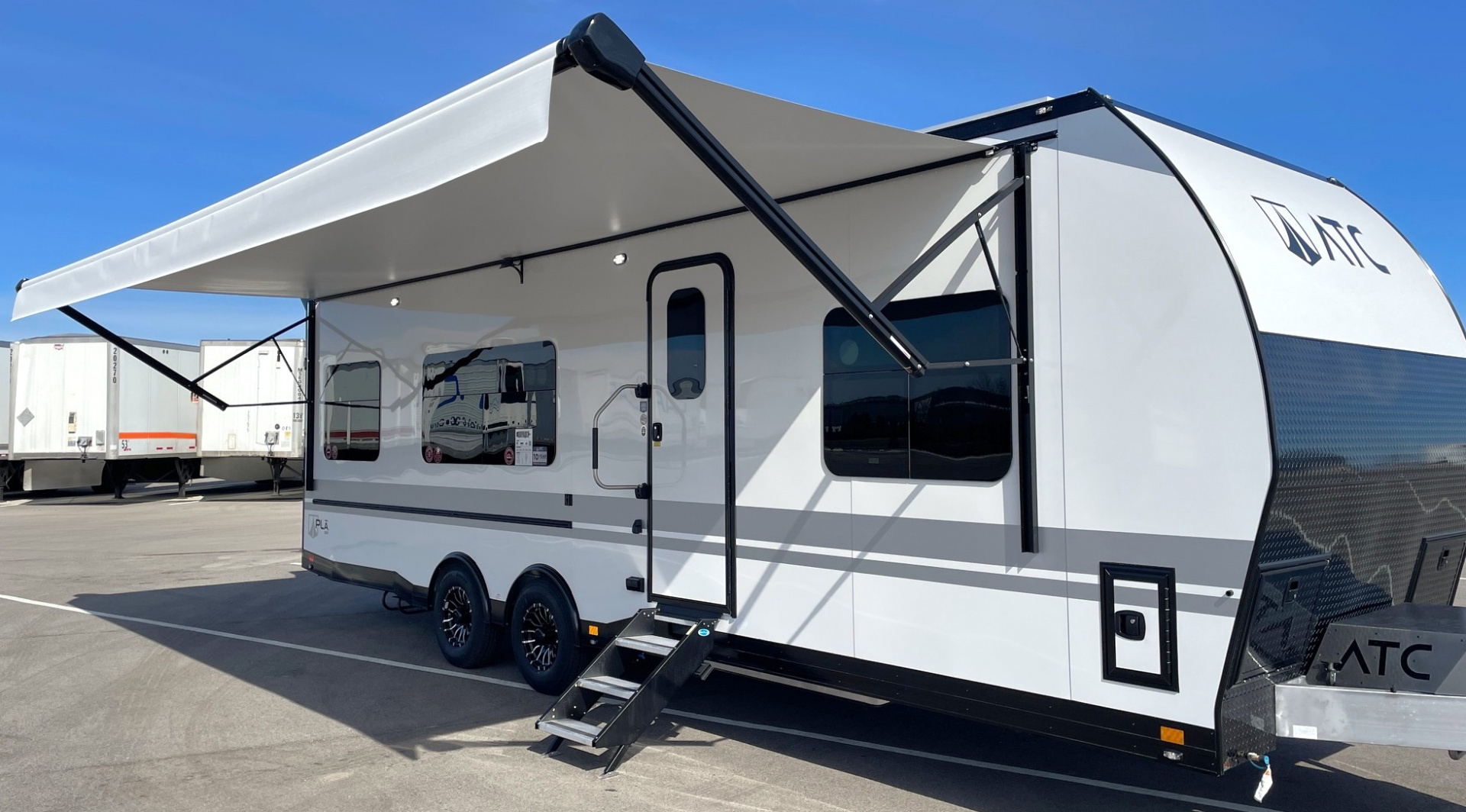 New ATC 2816 PLa 550 Aluminum Toy Hauler: Generator, Happijac, AC, Lifetrac