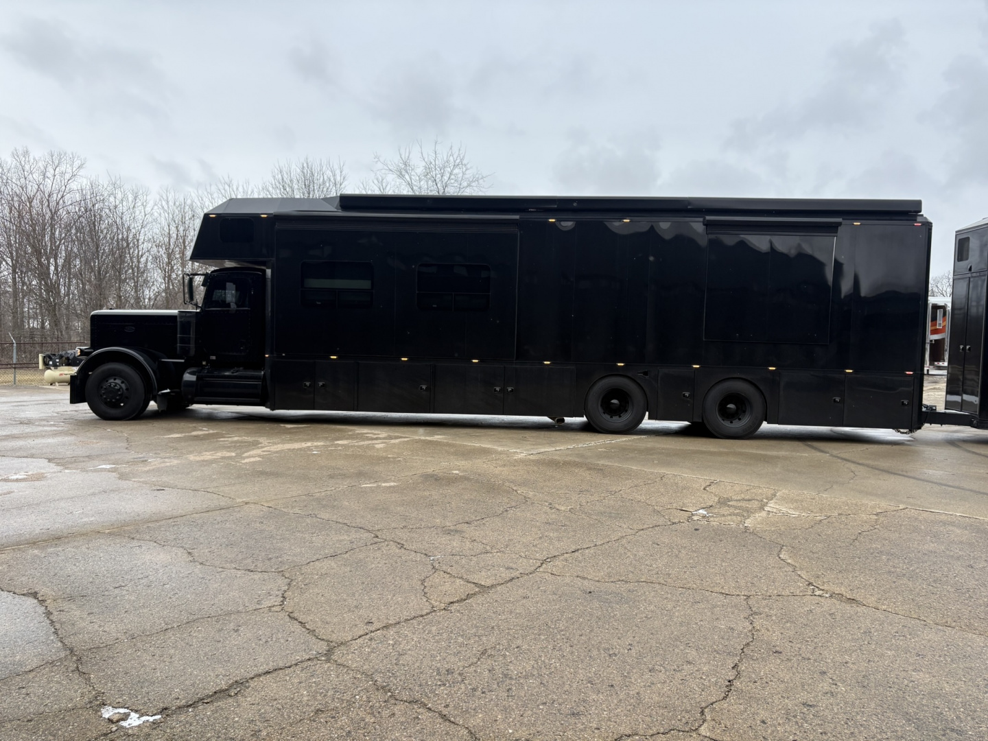 Used 2024 JDCC 46' Peterbilt Custom Coach & 38' 3 Car Stacker w/ Internal rear door lift Package $1,299,999.00