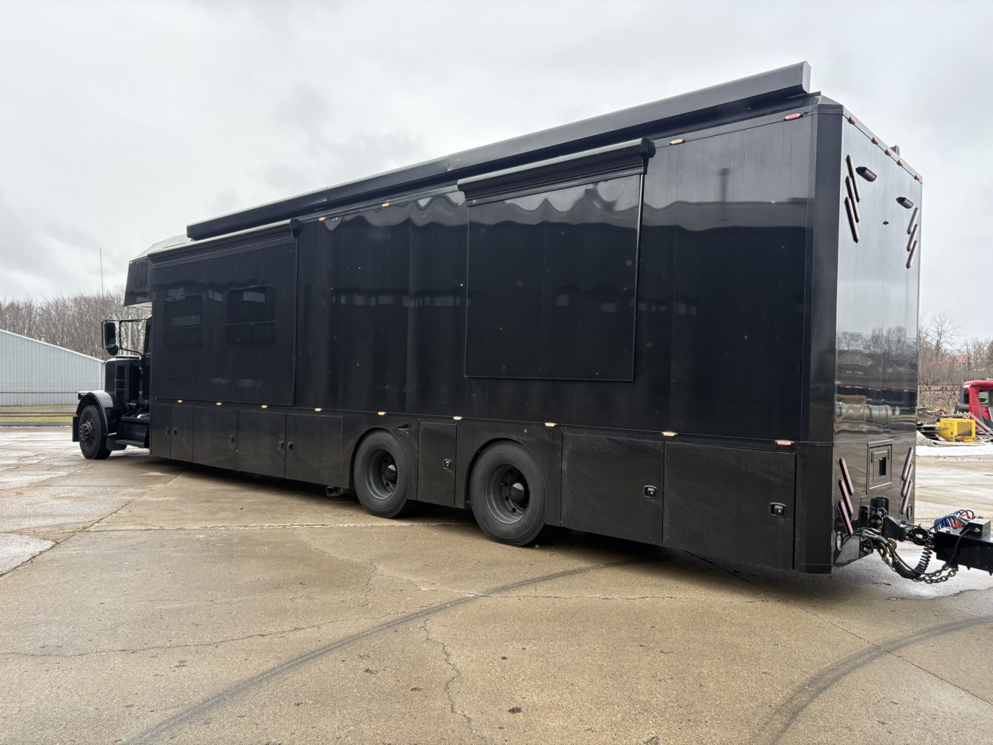 Used 2024 JDCC 46' Peterbilt Custom Coach & 38' 3 Car Stacker w/ Internal rear door lift Package $1,299,999.00