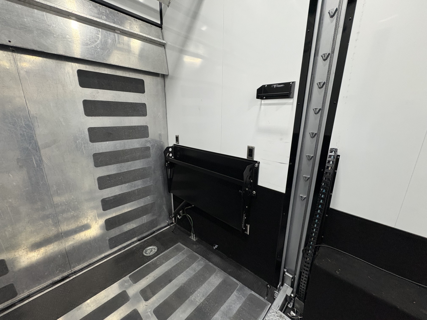 Used 2024 JDCC 46' Peterbilt Custom Coach & 38' 3 Car Stacker w/ Internal rear door lift Package $1,299,999.00