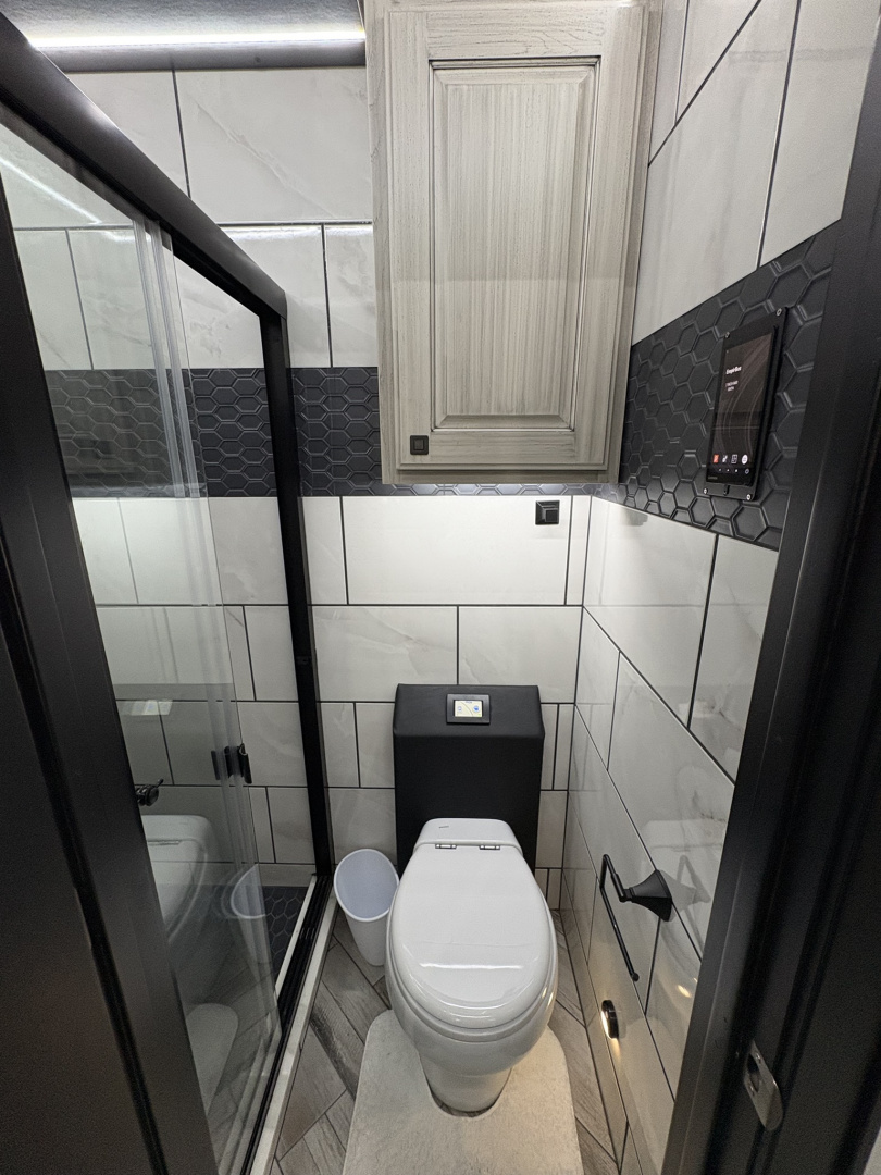 Used 2024 JDCC 46' Peterbilt Custom Coach & 38' 3 Car Stacker w/ Internal rear door lift Package $1,299,999.00