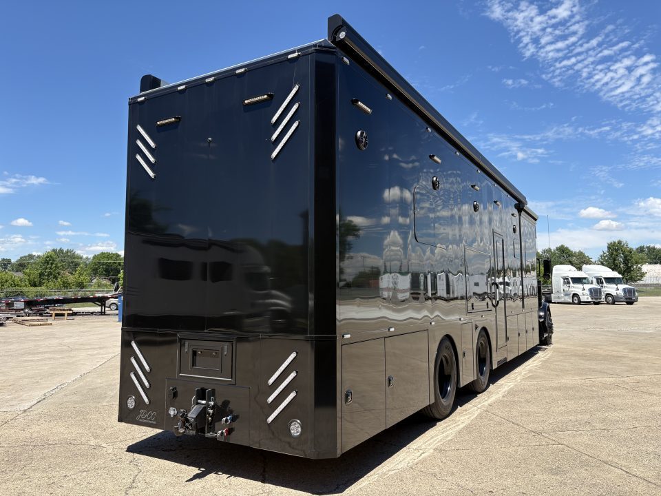Used 2024 JDCC 46' Peterbilt Custom Coach