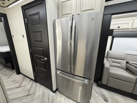 Used 2024 JDCC 46' Peterbilt Custom Coach & 38' 3 Car Stacker w/ Internal rear door lift Package $1,299,999.00