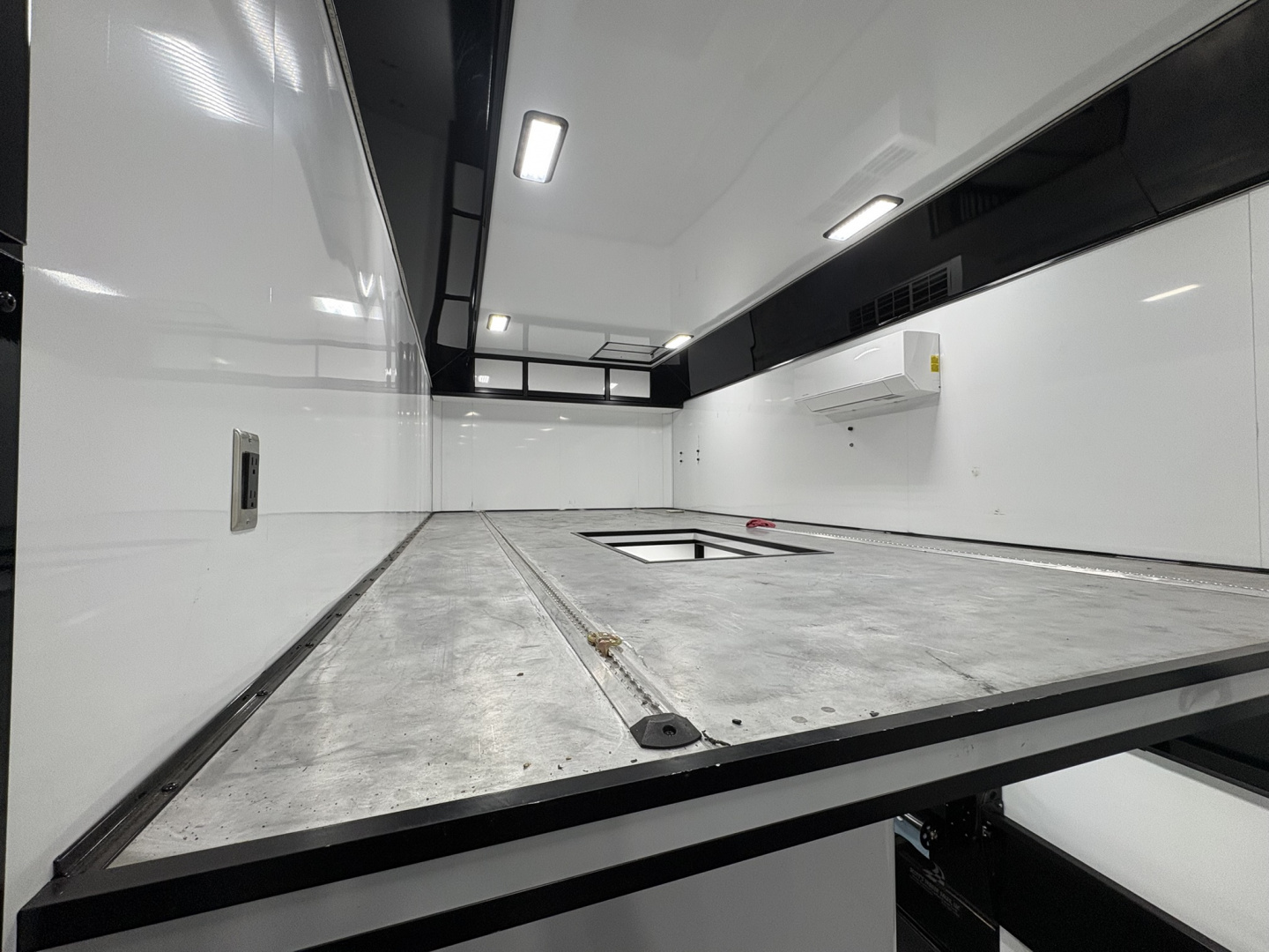 Used JDCC 3 car stacker