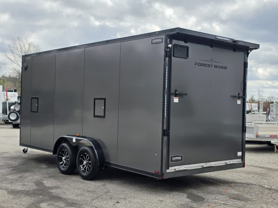 New 7.5 X 18 +5' V-NOSE SNOWMOBILE ENCLOSED POLY COMPOSITE EXTERIOR ALL ALUMINUM LIGHTNING