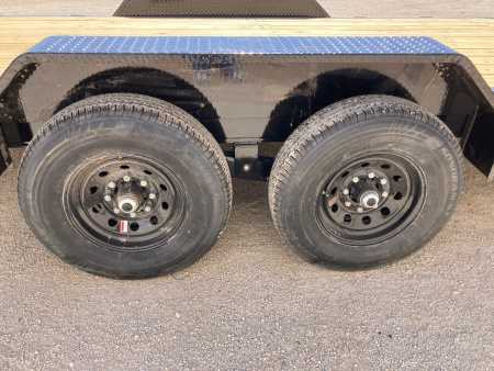 New 2026 Load Trail GC 83" x 24' Tandem Gooseneck Equipment Trailer