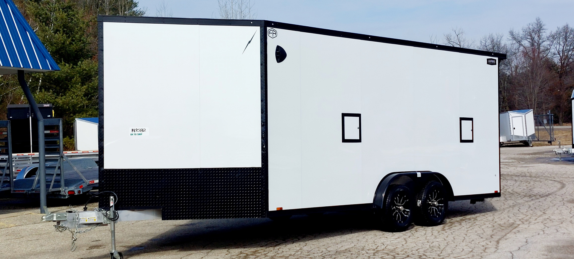 New 7.5 X 18 + 5' V-NOSE SNOWMOBILE ENCLOSED ALL ALUMINUM LIGHTNING 2026