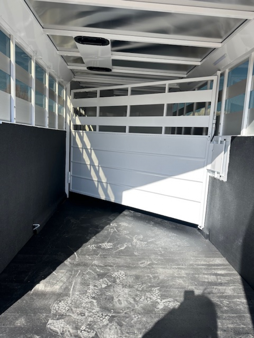 New 2026 Trails West 5x10 Super Tack Combo