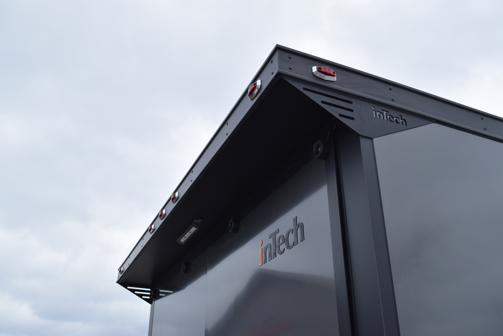 New INTECH 8.5x24 LITE SERIES ALL ALUMINUM RACE HAULER