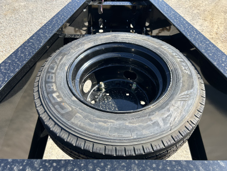 New 2026 MAXXD Gooseneck Flatbed Trailer | 102" x 28' 30K GVWR