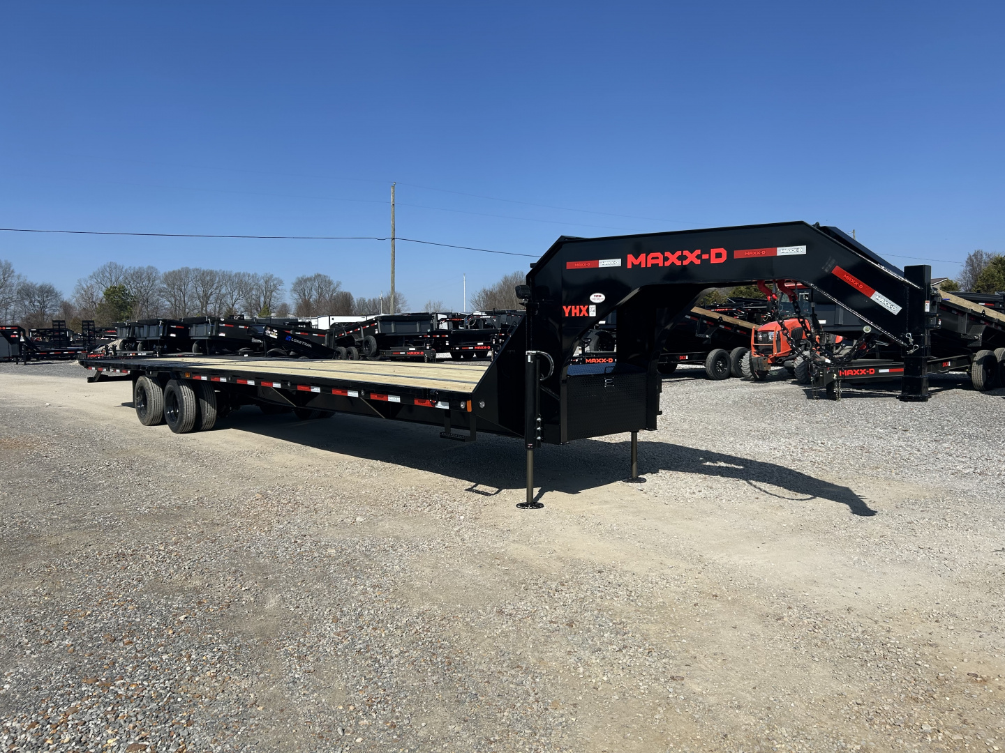 New 2026 MAXXD Hydraulic Dovetail Gooseneck Trailer | 102" x 36' | 40K GVWR