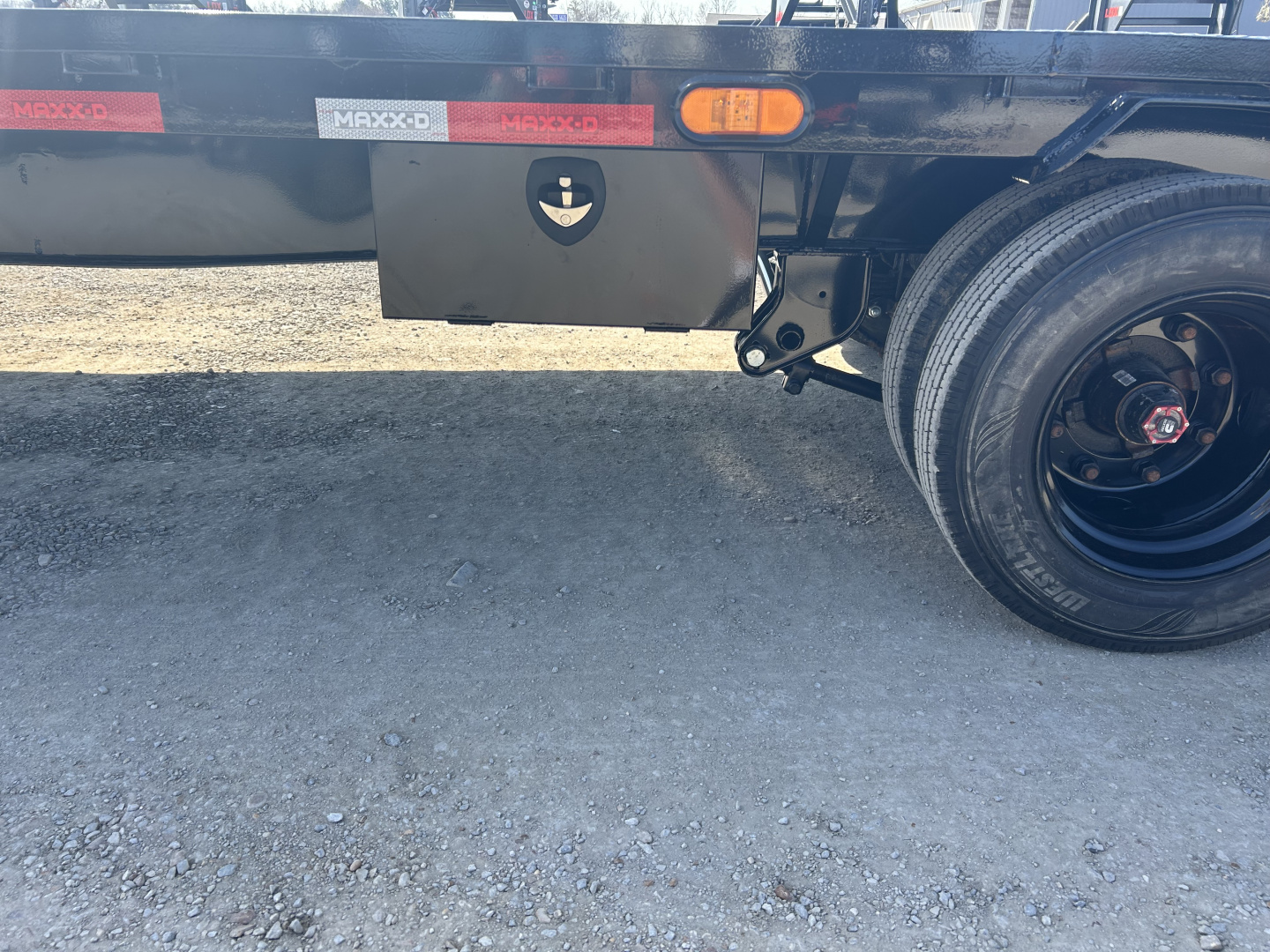 New 2026 MAXXD Hydraulic Dovetail Gooseneck Trailer | 102" x 36' | 40K GVWR