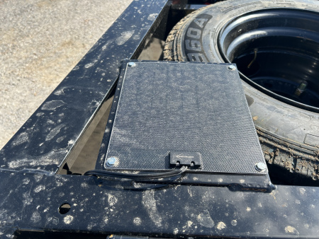 New 2026 MAXXD Hydraulic Dovetail Gooseneck Trailer | 102" x 36' | 40K GVWR