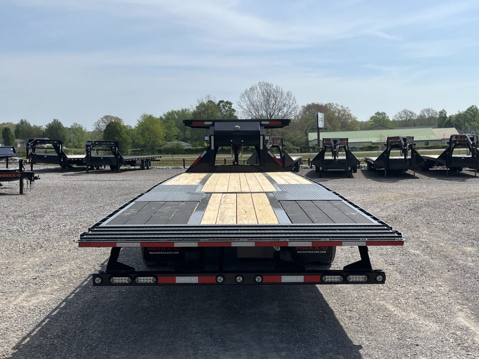 New 2026 MAXXD Gooseneck Trailer | 32' x 102' 30K GVWR