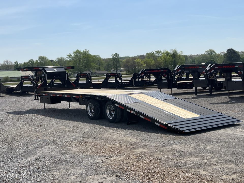 New 2026 MAXXD Gooseneck Trailer | 32' x 102' 30K GVWR
