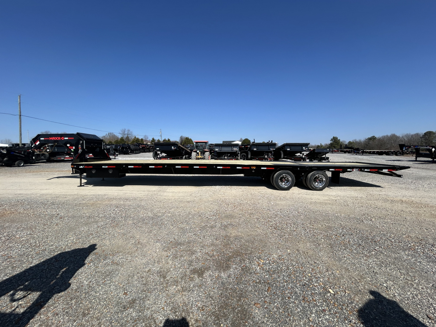 New 2026 MAXXD Gooseneck Trailer | 40' x 102' 30K GVWR