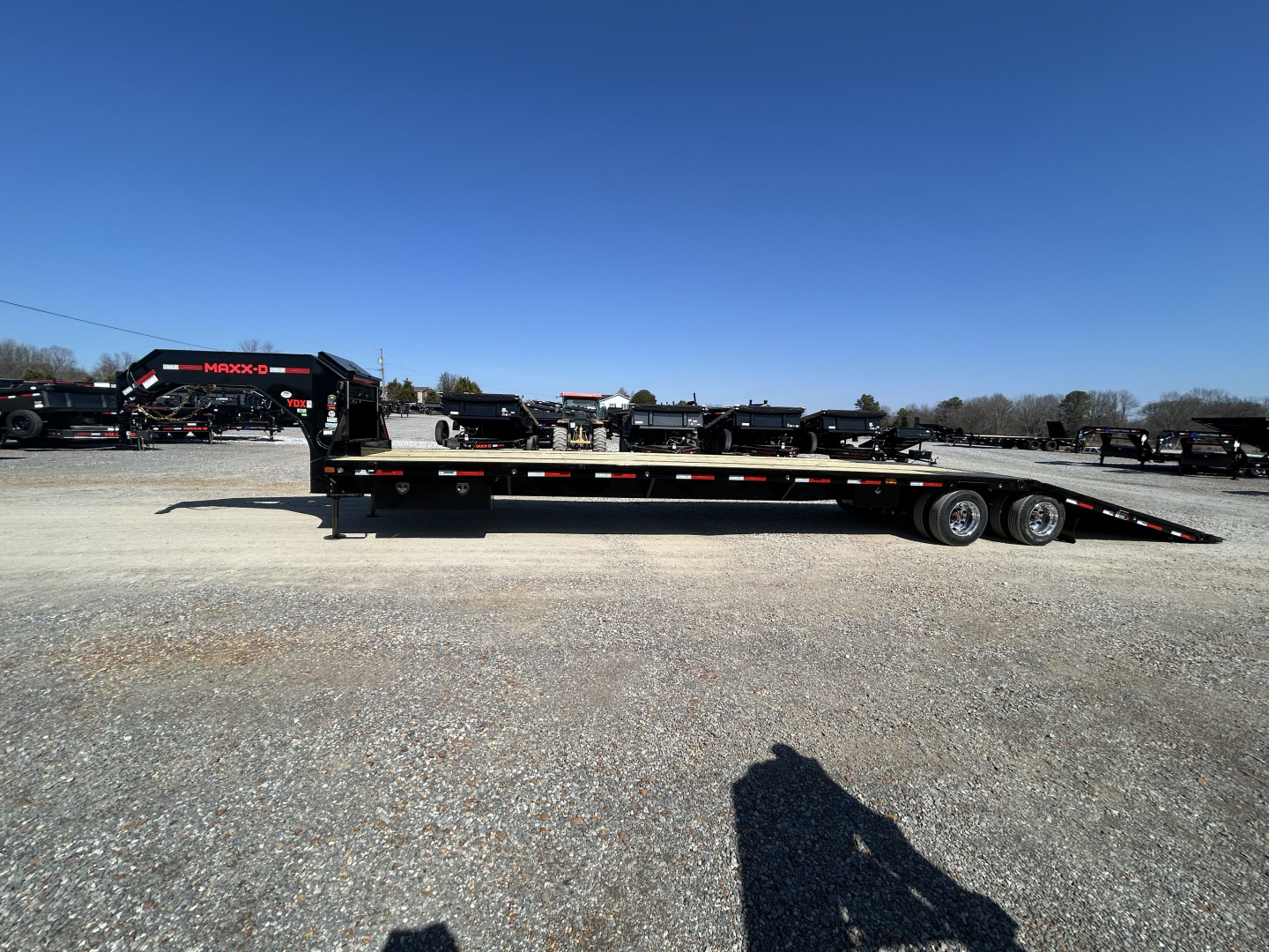 New 2026 MAXXD Gooseneck Trailer | 40' x 102' 30K GVWR