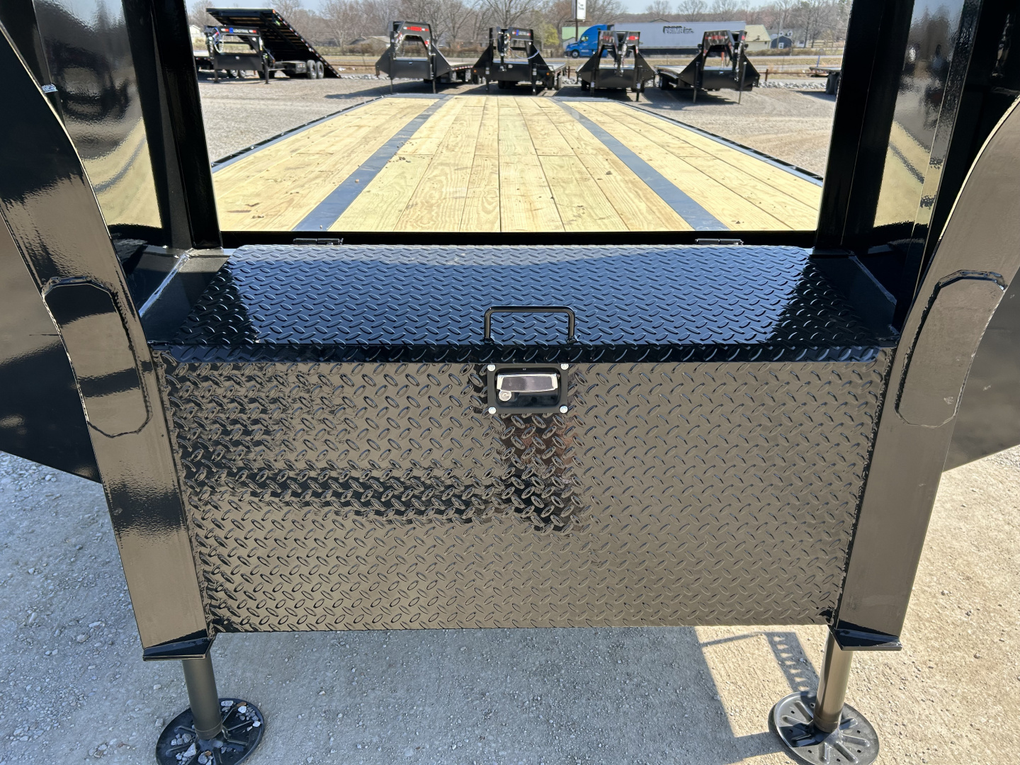 New 2026 MAXXD Gooseneck Trailer | 40' x 102' 30K GVWR