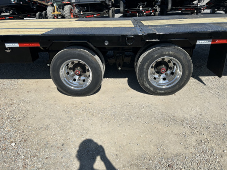 New 2026 MAXXD Gooseneck Trailer | 40' x 102' 30K GVWR