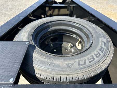 New 2026 MAXXD Gooseneck Trailer | 40' x 102' 30K GVWR