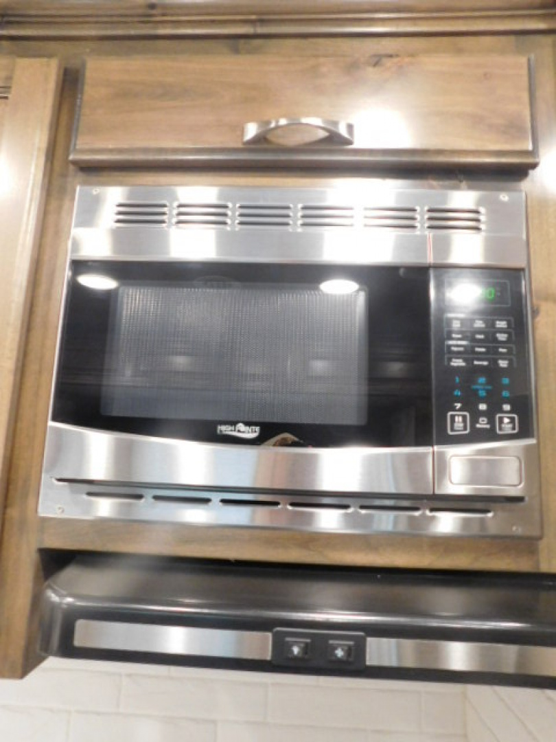 Used 2022 Elite Trailers Stock Combo 14' LQ Horse Trailer