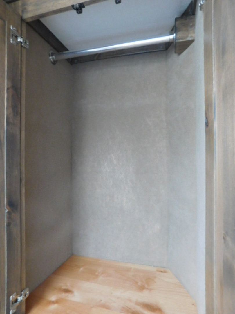 Used 2022 Elite Trailers Stock Combo 14' LQ Horse Trailer