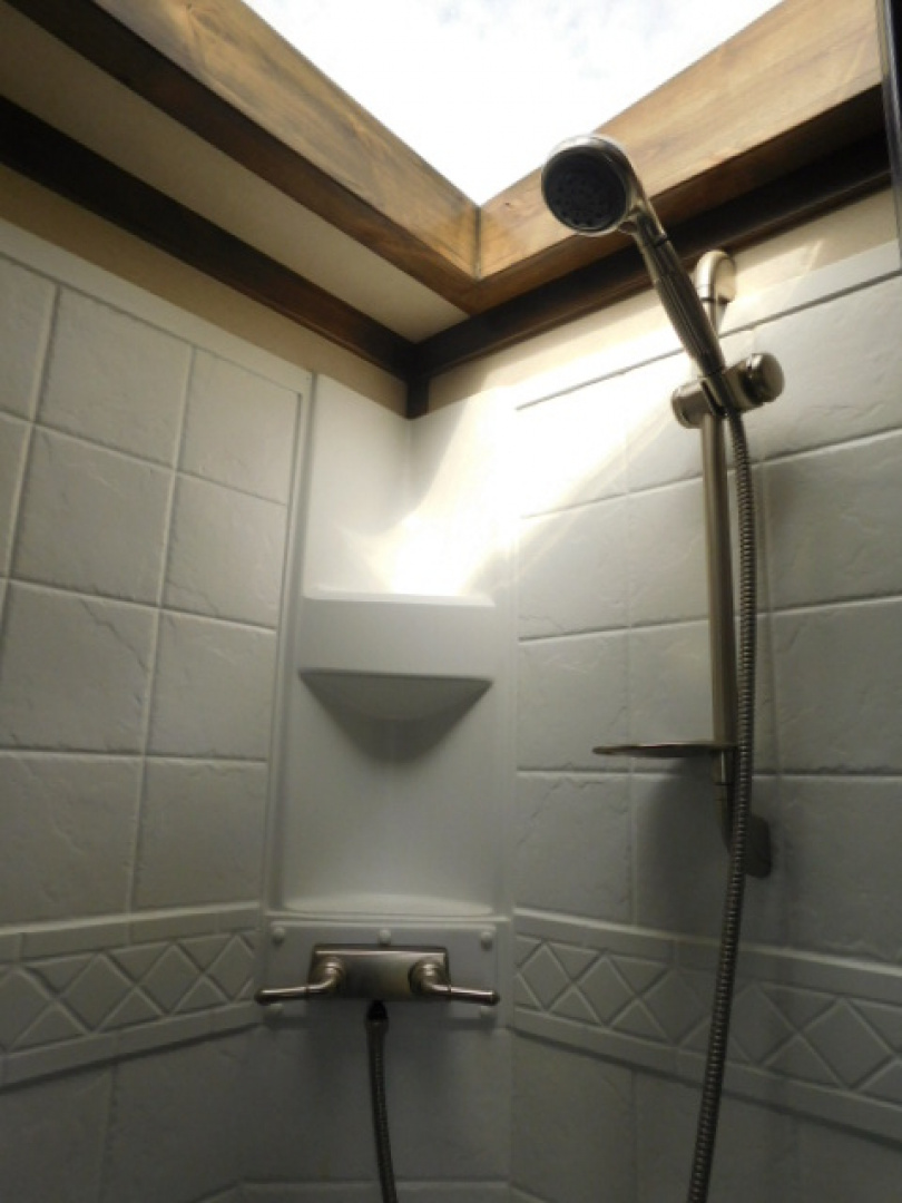 Used 2022 Elite Trailers Stock Combo 14' LQ Horse Trailer