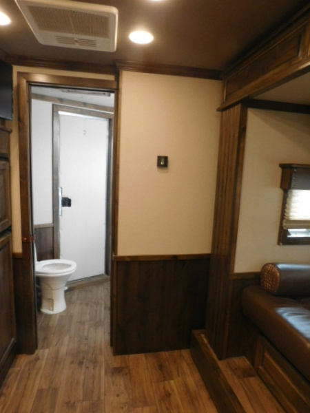 Used 2022 Elite Trailers Stock Combo 14' LQ Horse Trailer