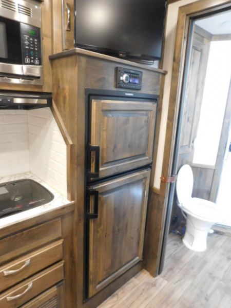 Used 2022 Elite Trailers Stock Combo 14' LQ Horse Trailer