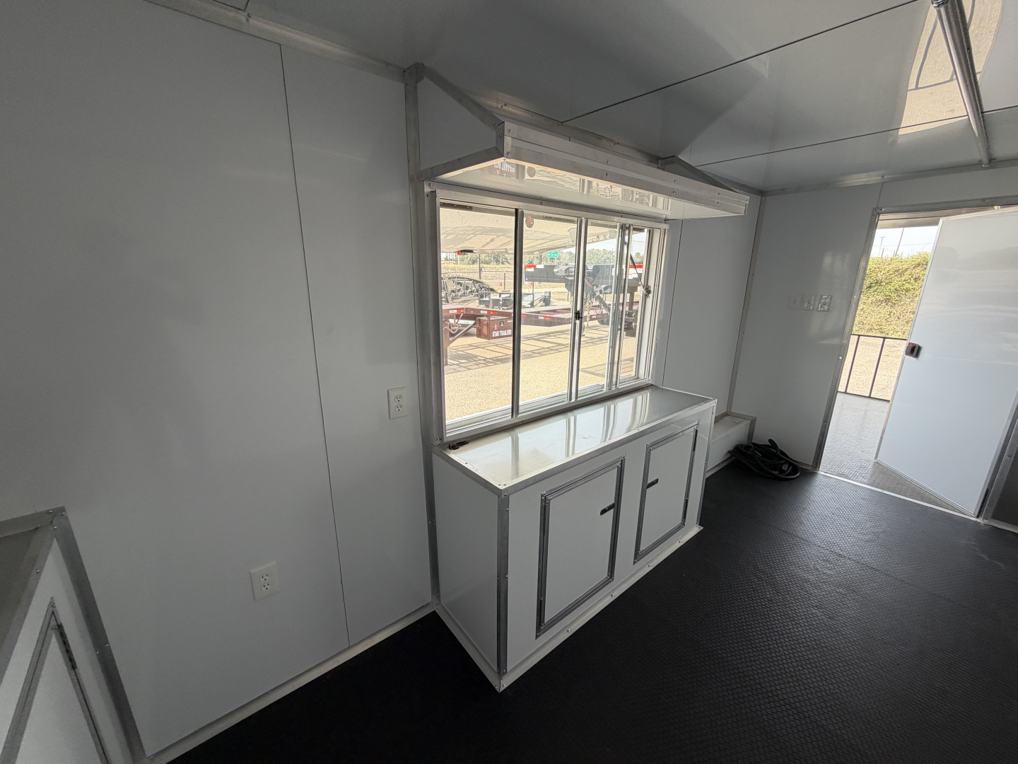 New 2026 Custom Trailer 8.5x26ft Concession Trailer