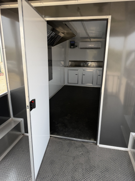New 2026 Custom Trailer 8.5x26ft Concession Trailer