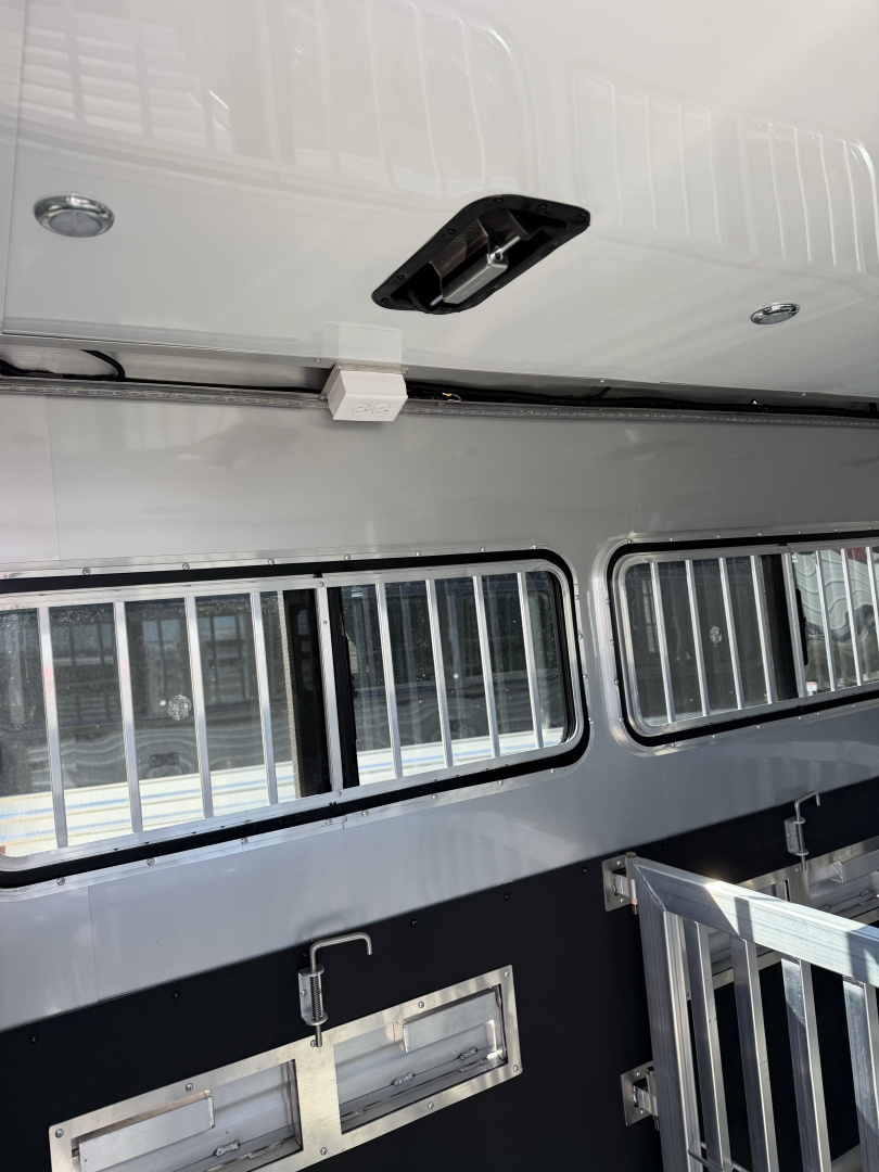 New 2026 Frontier Trailers 7x18 Low Pro 6 Pen Stock / Stock Combo Trailer