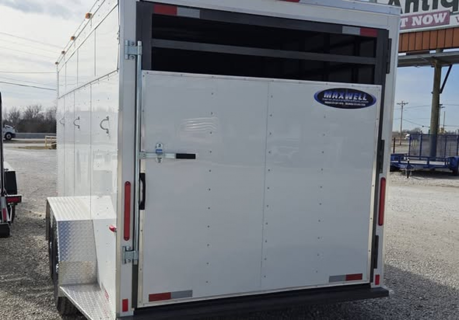 New 2026 Maxwell Slant load 3 Horse Trailer