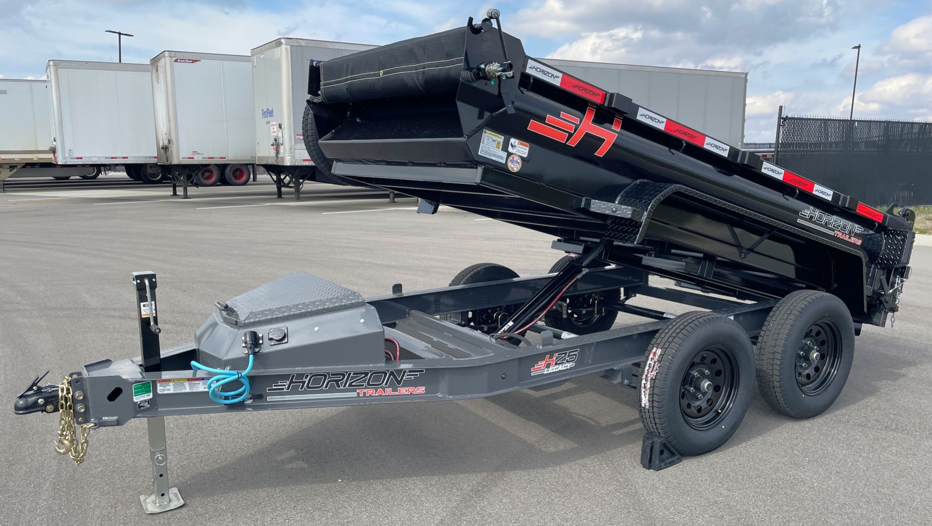 New Horizon 10' x 60" HZ5 Telescopic Dump Trailer: Black / Ash Gray, 7600 GVWR, Spare